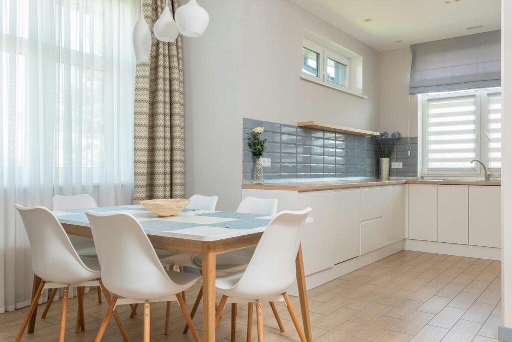 Maximizing-natural-light-and-open-spaces : 3M Gadgets Maximizing natural light and open spaces